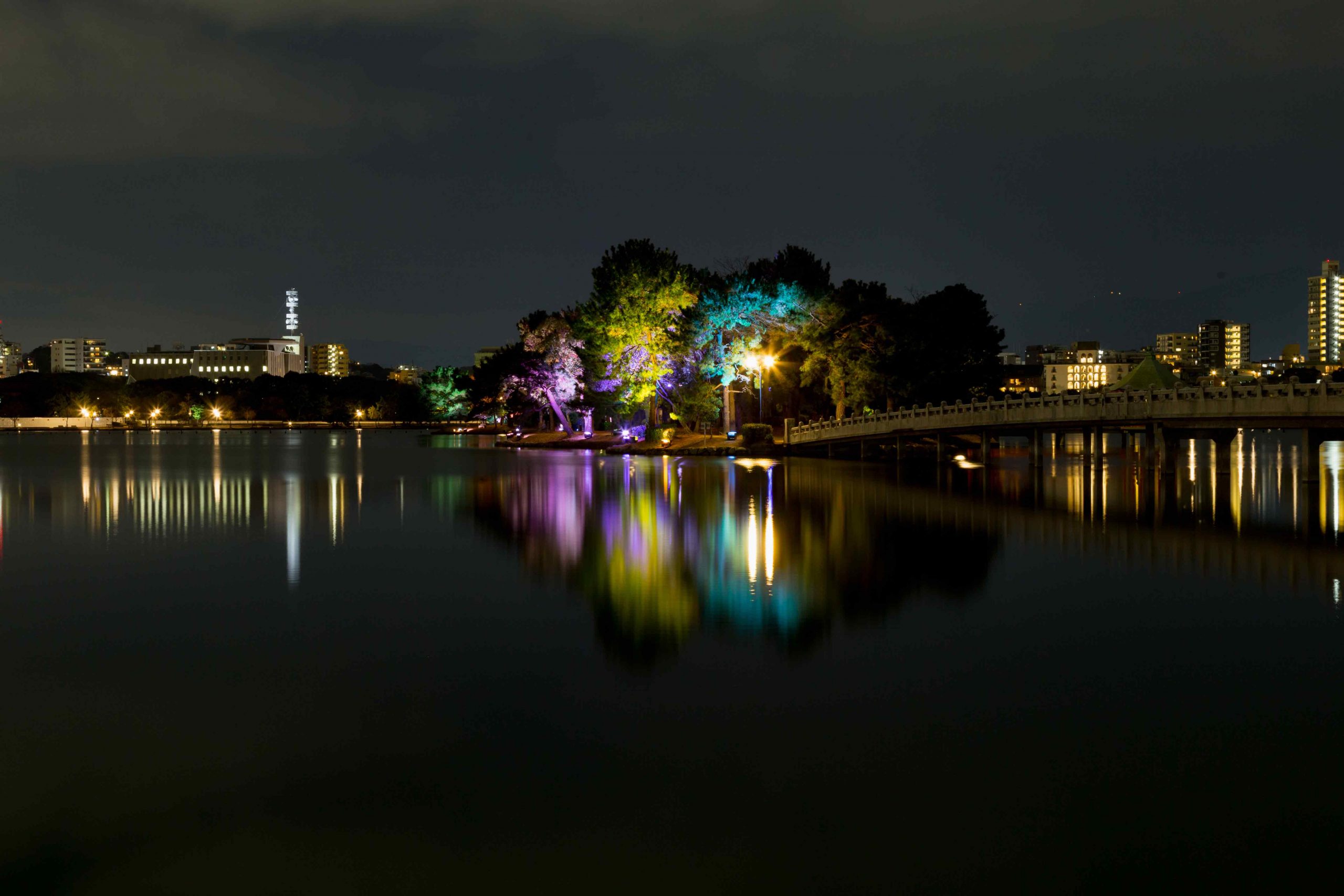 大濠公園ライトアッププロジェクト<br> LightInstallation at Ohori Park, Fukuoka-City